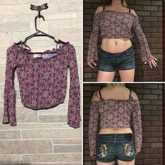 La Hearts Tops - LAHearts - Sz M - crop bell sleeve cold shoulder